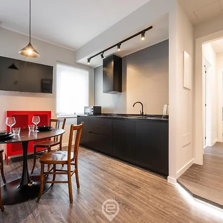 Saint Margaret Apartment *